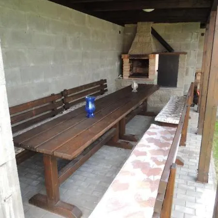 Apartmánový Dům U Lucie *